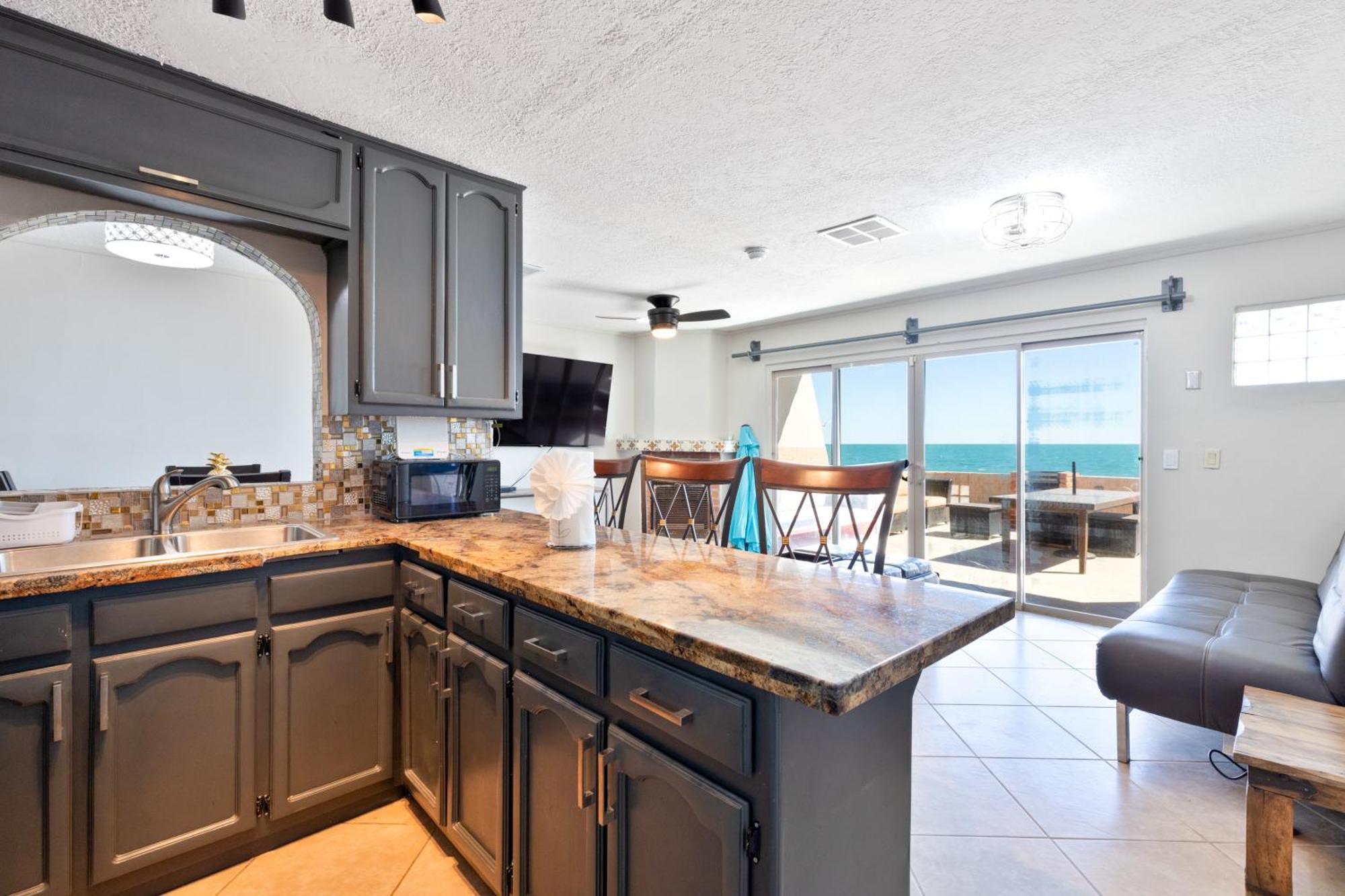 Las Brisas #8 Beachfront - On The Sand And Steps From Mannys For Tacos & Tequila Puerto Peñasco Exterior foto